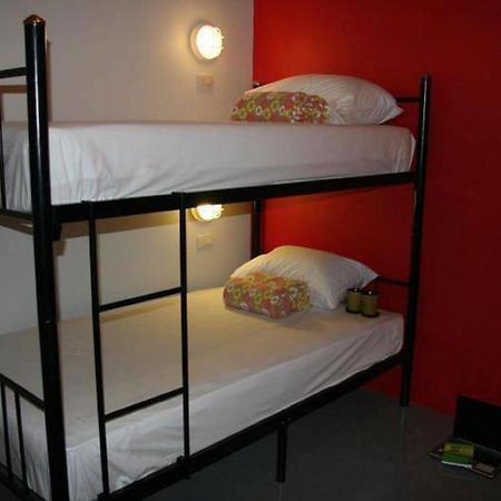 Kool Backpacker Hostel Patong Екстер'єр фото