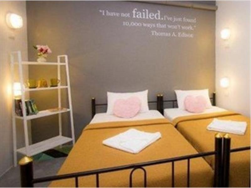 Kool Backpacker Hostel Patong Екстер'єр фото