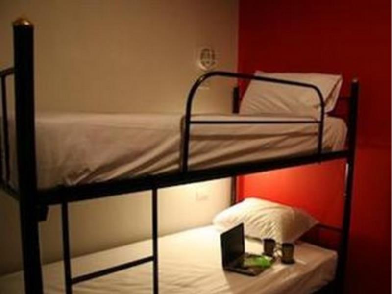 Kool Backpacker Hostel Patong Екстер'єр фото