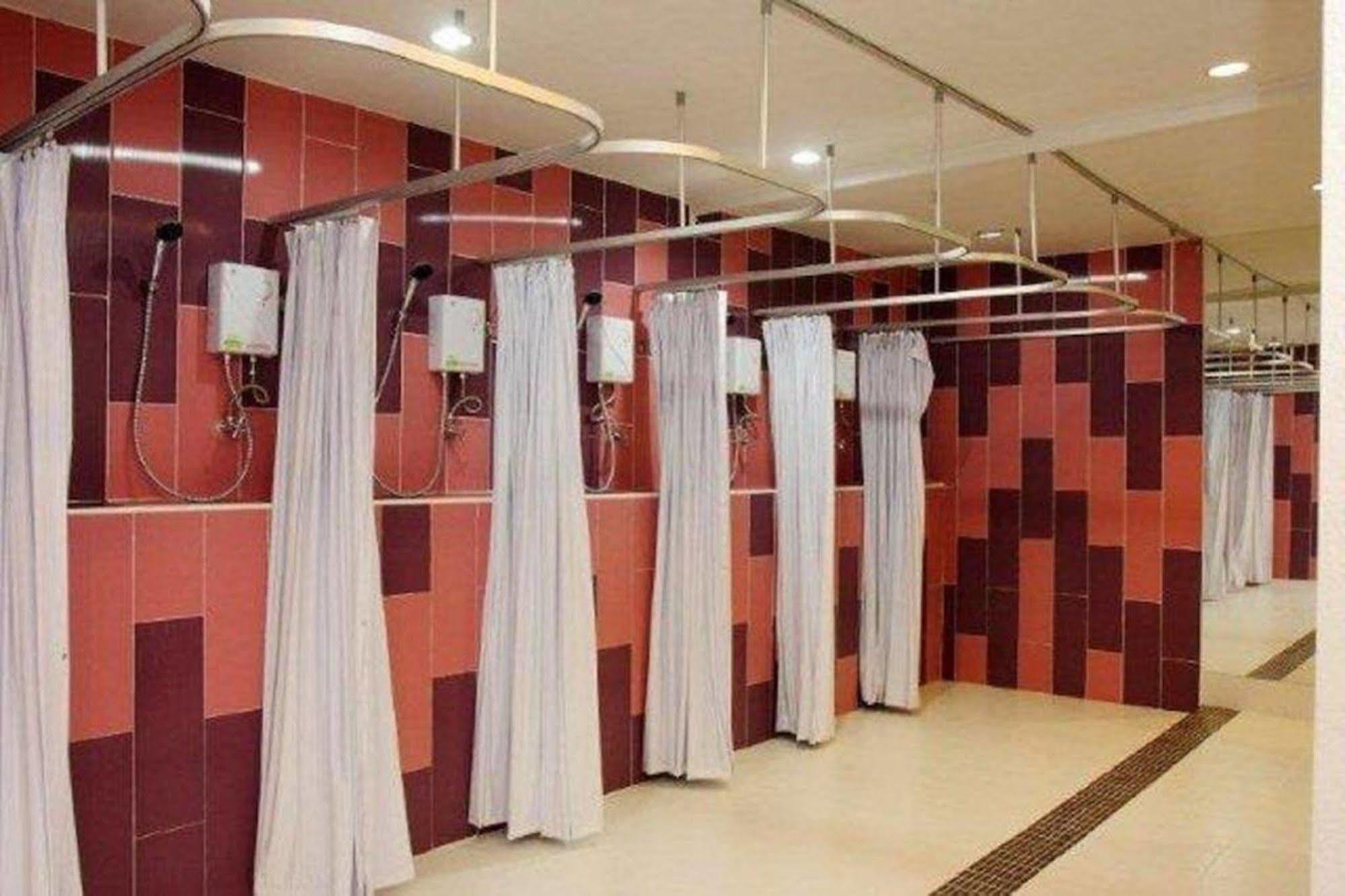 Kool Backpacker Hostel Patong Екстер'єр фото